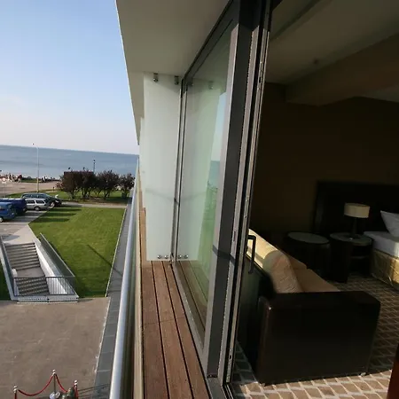 Apartament 214 W Marine *